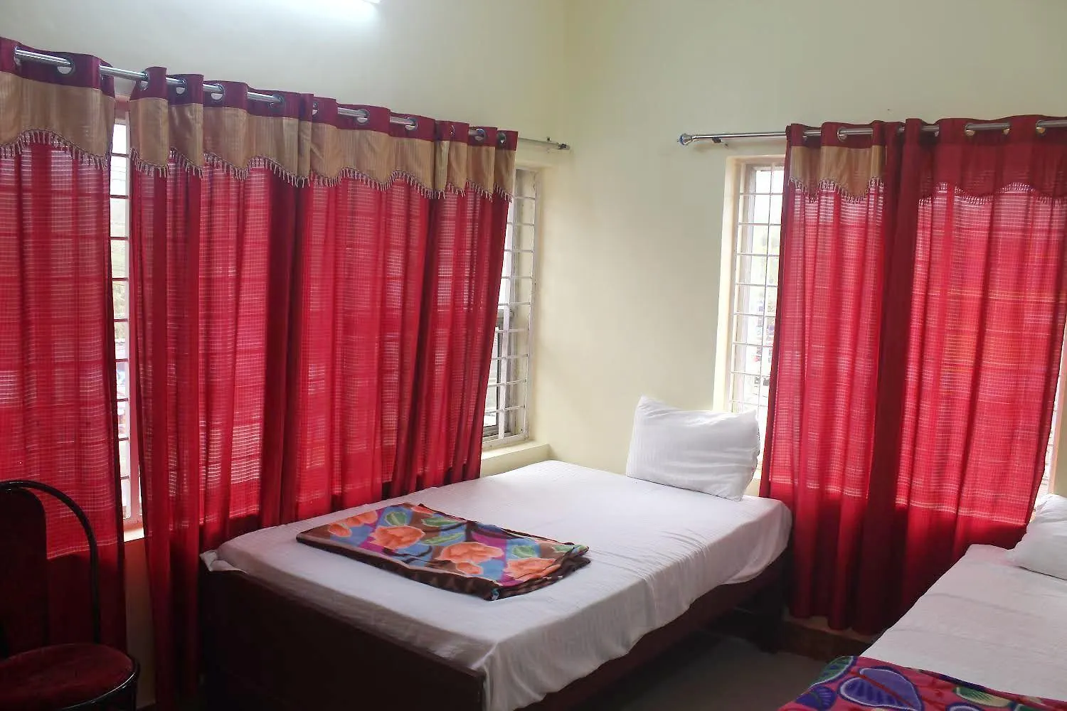 Sree Shanmuga Residency Vagamon